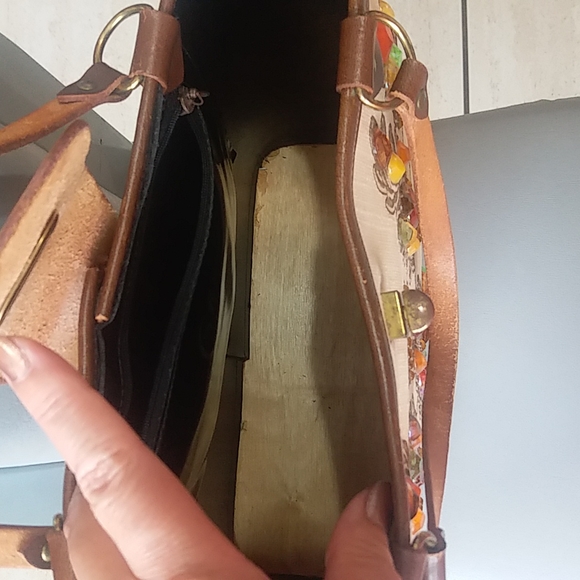 Authentic Vintage Enid Collins Purse Acorn Accents - Picture 5 of 8